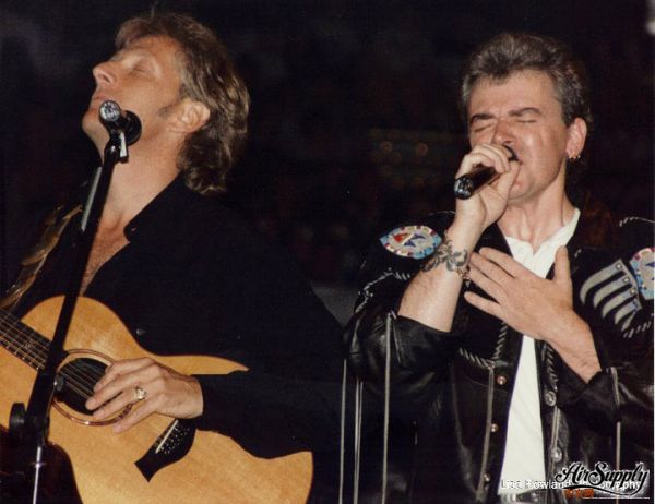 air supply live in 1993 somewhere in the US revised Lisa Rowland Pic.jpg